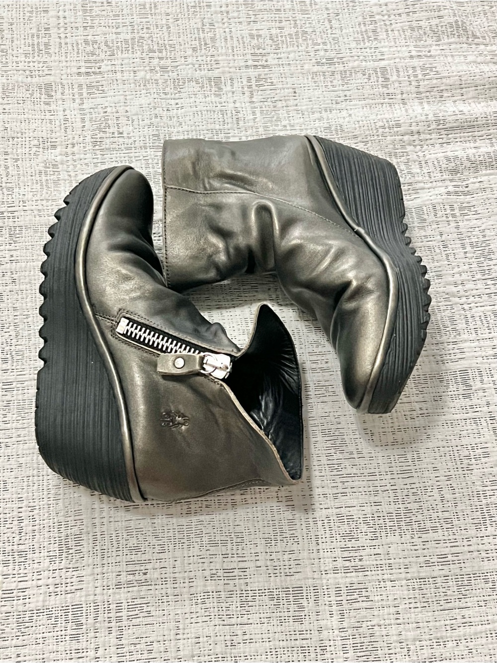 Fly London Olive Green Leather Ankle Boots Women’s EU 39 US 8.5-9